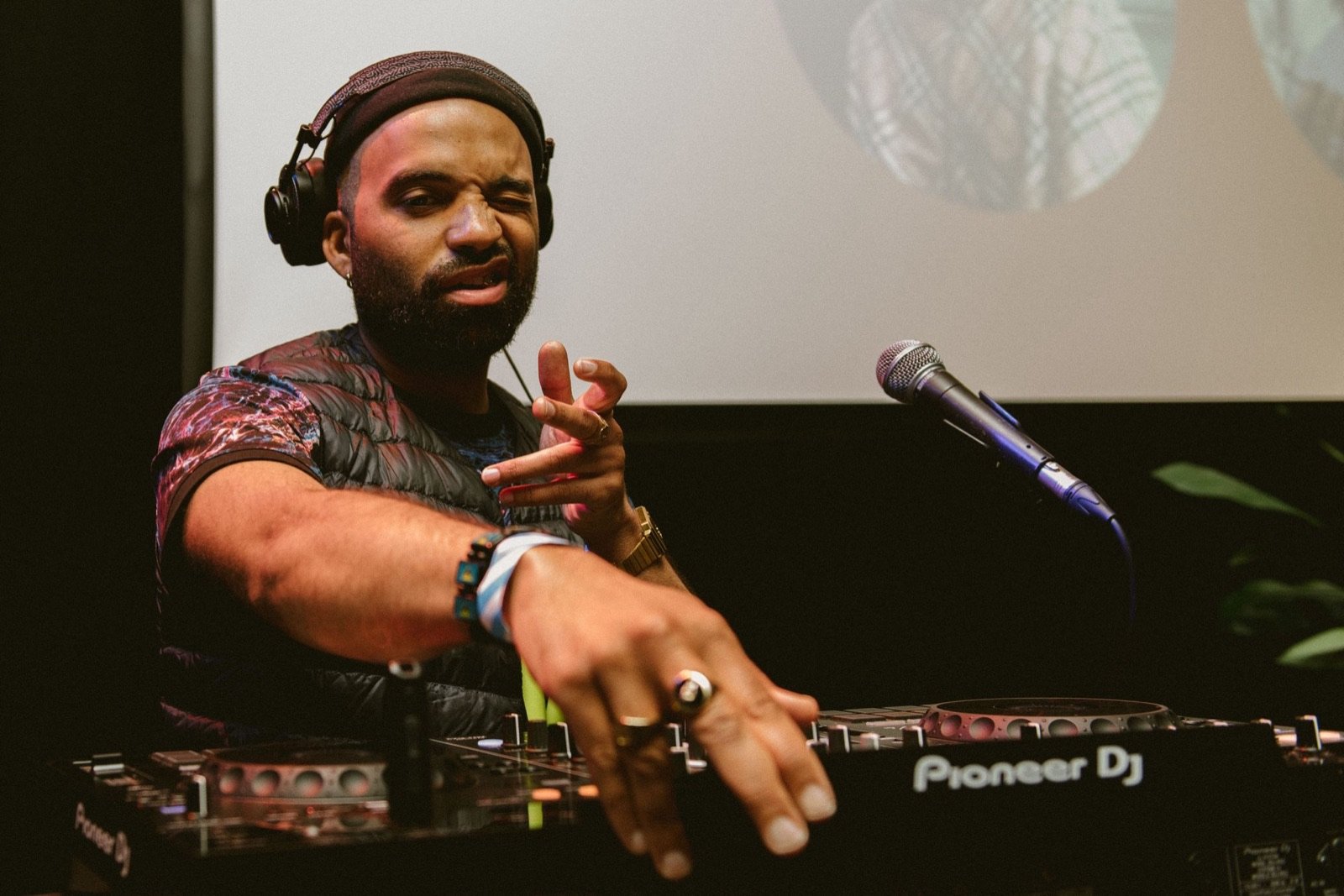 Conrad Kira DJ